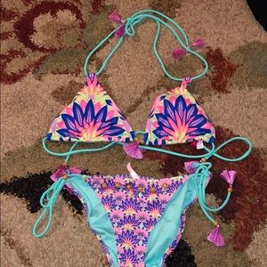 Victoria’s Secret bikini